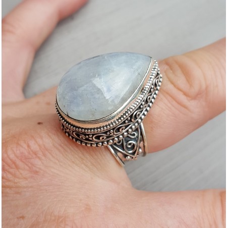 Zilveren ring met Maansteen in bewerkte setting 17.5 mm