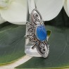 Zilveren ring gezet met blauw Chalcedoon en bewerkte kop 19 mm