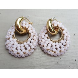 Creolen met ovale hanger van roze kristallen