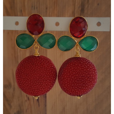 Vergulde oorbellen met rood Roggenleer groene Onyx en rode quartz