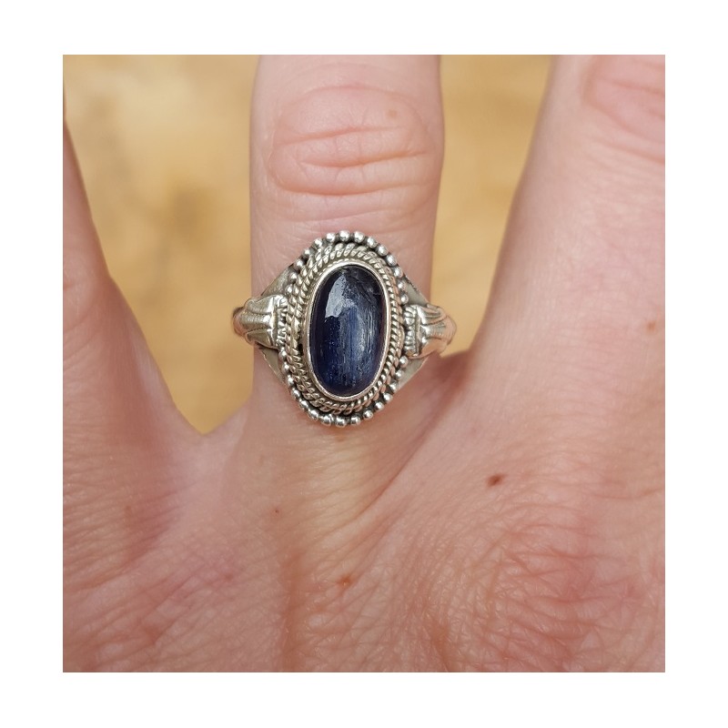 Zilveren ring gezet met Kyaniet 17.5 mm