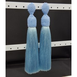 Licht blauwe tassel oorbellen