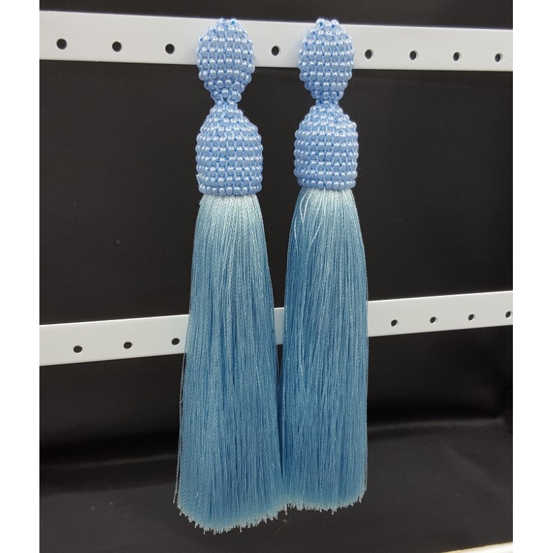 Licht blauwe tassel oorbellen