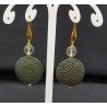 Oorbellen met groene Amethist en groen Roggenleer