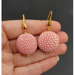 Oorbellen met licht roze Roggenleer