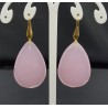 Vergulde oorbelle met grote roze Chalcedoon briolet