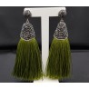Tassel oorbellen van satijndraad en kristallen groen
