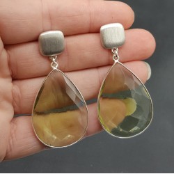 Zilveren oorbellen met groene Amethist quartz briolet