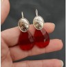 Zilveren oorbellen met Granaat rode quartz en cameo