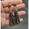 Tassel oorbellen met chocolade bruine kristallen