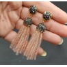 Tassel oorbellen met licht toze kristallen