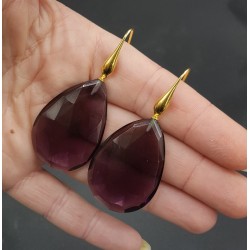 Vergulde oorbellen met grote Amethist quartz briolet