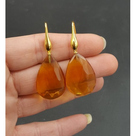 Vergulde oorbellen met smalle Citrien quartz briolet
