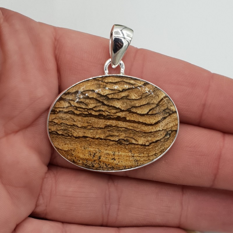 Zilveren hanger met dwarsliggende ovale landschap Jaspis