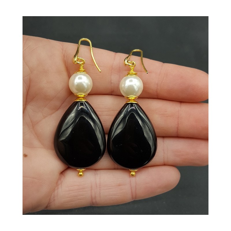 Oorbellen met grote zwarte Onyx en Parel