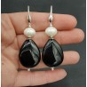 Oorbellen met schelp Parel en grote zwarte Onyx