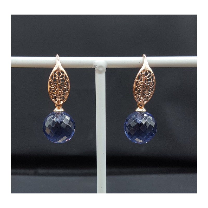 Oorbellen met grote ronde Ioliet blauwe quartz