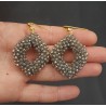 Vergulde braam oorbellen met black diamant kristallen