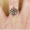 Zilveren ring met Lotus 16.5
