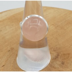 Zilveren ring gezet met ronde cabochon Rozenkwarts 17.5 mm