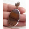 Zilveren hanger gezet met ovale Montana Agaat