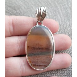 Zilveren hanger gezet met ovale Montana Agaat