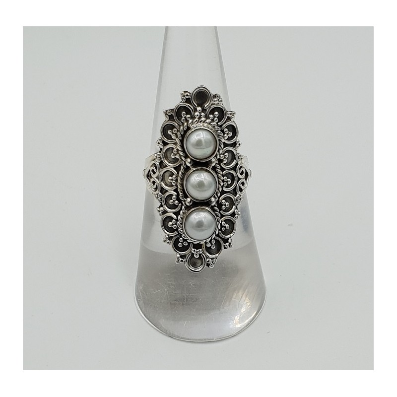 Zilveren ring gezet met Parels 16.5 mm