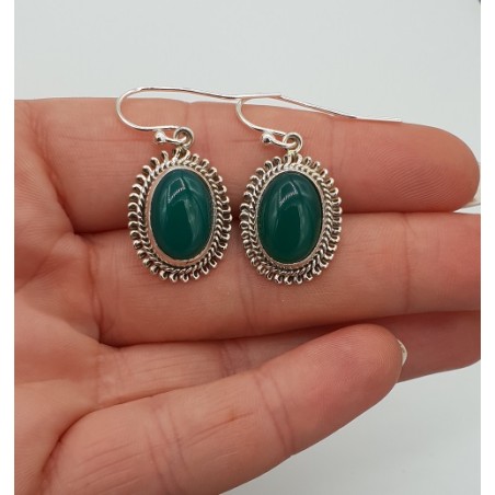 Zilveren oorbellen met ovale cabochon geslepen groene Onyx