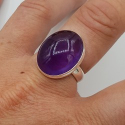 Zilveren ring gezet met ovale cabochon Amethist 18 mm
