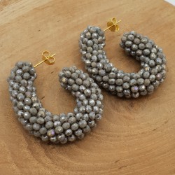 Glassberry creolen met grijze kristallen