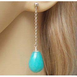 Zilveren lange oorbellen met blauw / groene Jade briolet