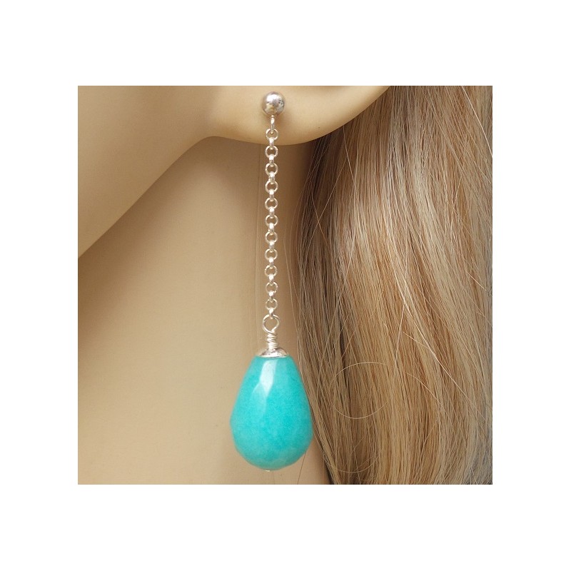 Zilveren lange oorbellen met blauw / groene Jade briolet