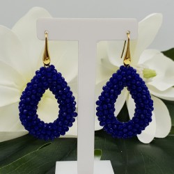 Vergulde braam glassberry oorbellen met open druppel blauwe kristallen