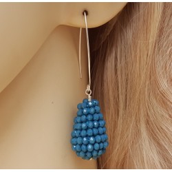Zilveren oorbellen met druppel van jeans blauwe kristallen