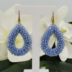 Vergulde glassberry braam oorbellen open druppel licht blauwe kristallen