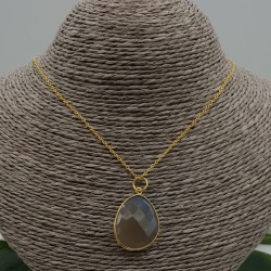 Vergulde ketting met grijze Chalcedoon hanger
