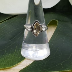 Zilveren ring gezet met marquise Citrien 17.5 mm