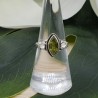 Zilveren ring gezet met marquise Peridot 17 mm