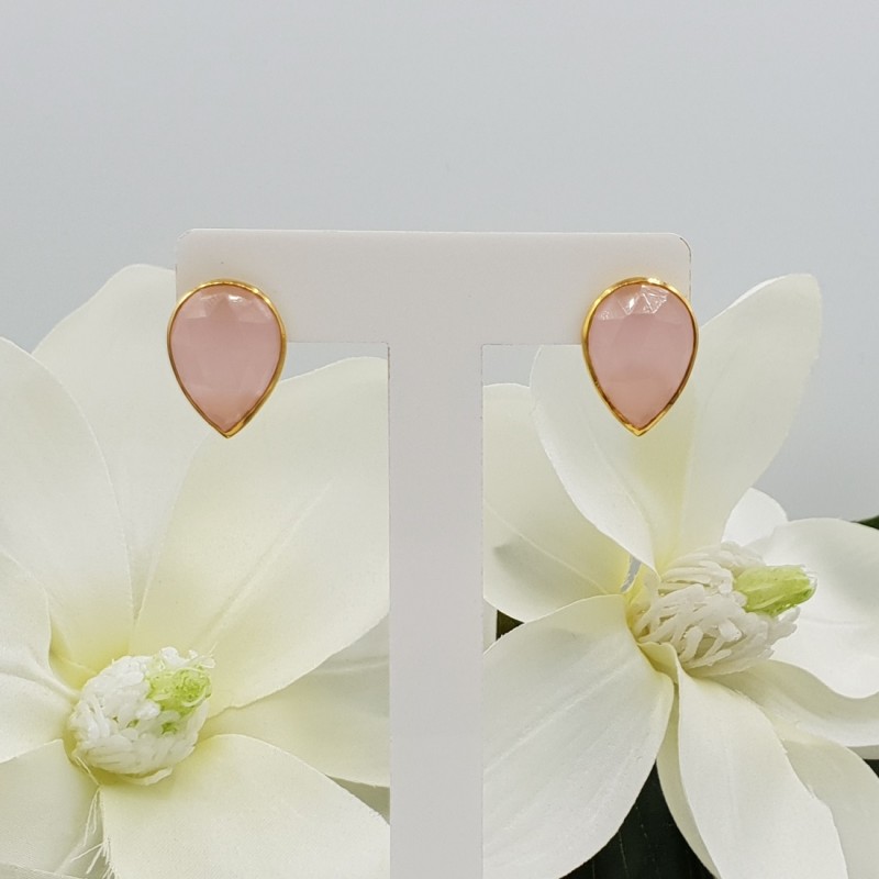 Vergulde oorknoppen gezet met roze Chalcedoon