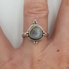 Zilveren ring gezet met druppelvormige Maansteen 17.3 mm