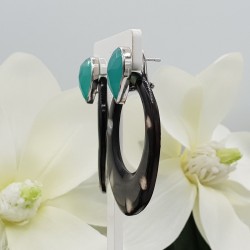 Zilveren oorknoppen gezet met aqua Chalcedoon