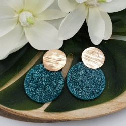 Rosé vergulde oorbellen met ronde glitter resin