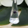 Zilveren ring gezet met kleine ronde Amethist 16.5 mm