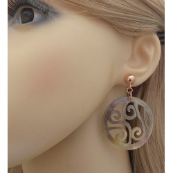 Oorbellen met ronde Blacklip schelp