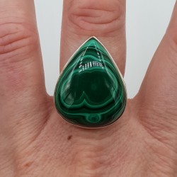 Zilveren ring gezet met brede druppelvormige Malachiet 19 mm