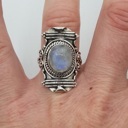 Zilveren ring gezet met regenboog Maansteen maat 16.5 mm