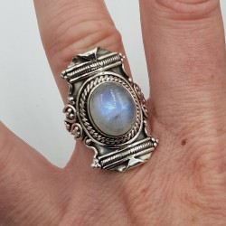 Zilveren ring gezet met regenboog Maansteen maat 16.5 mm