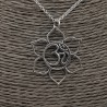Zilveren ketting met open lotus hanger met Ohm teken