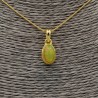 Vergulde ketting met hanger gezet met ovale Etiopische Opaal