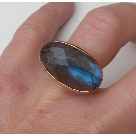 Vergulde ring met dwarsliggende ovale facet Labradoriet 17.3 mm